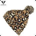 Lady&#39;s Stylish Winter Jacquard Leopard Hut mit Top Ball